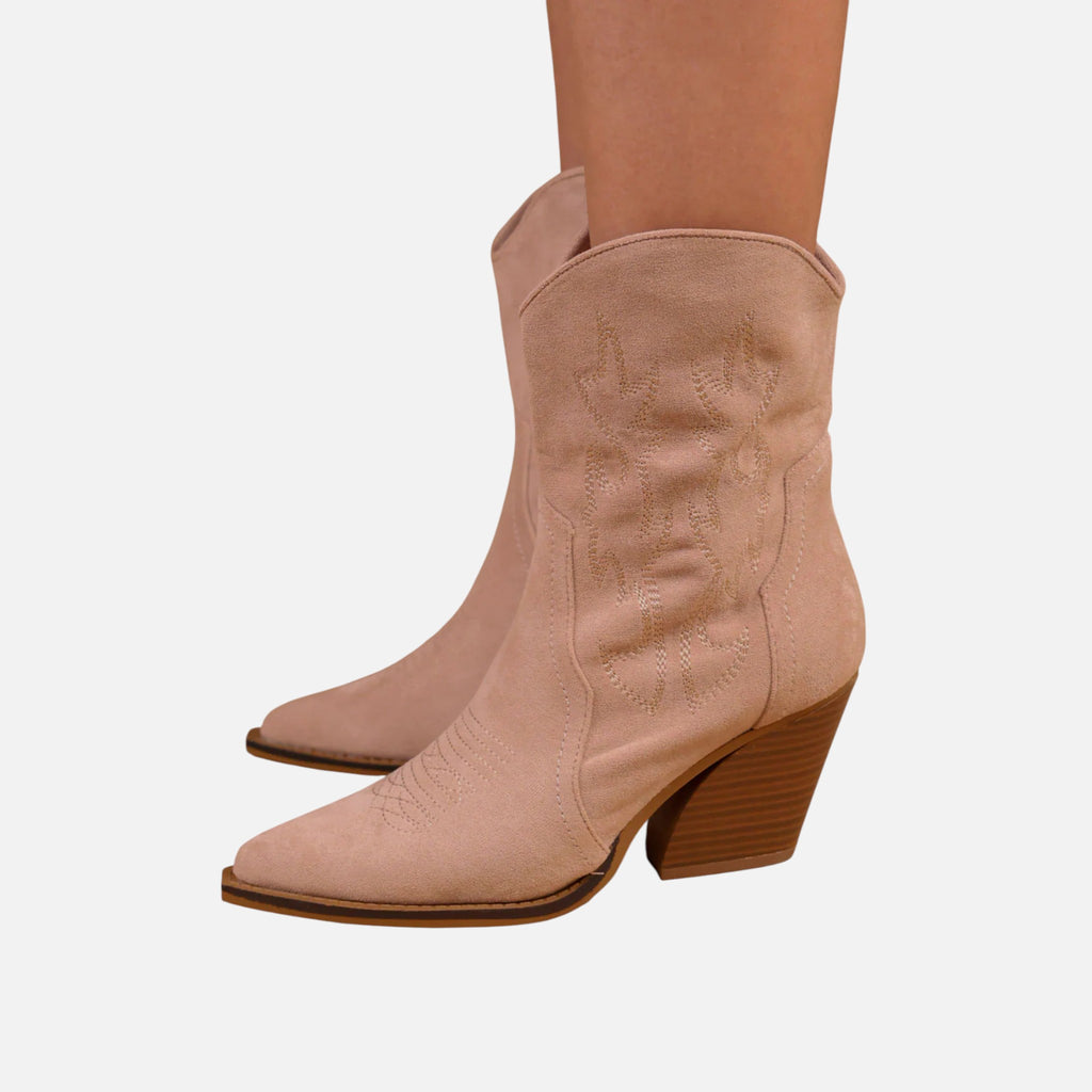 Beaumont Atelier | Women’s Embroidered Faux‑Suede Western Boots