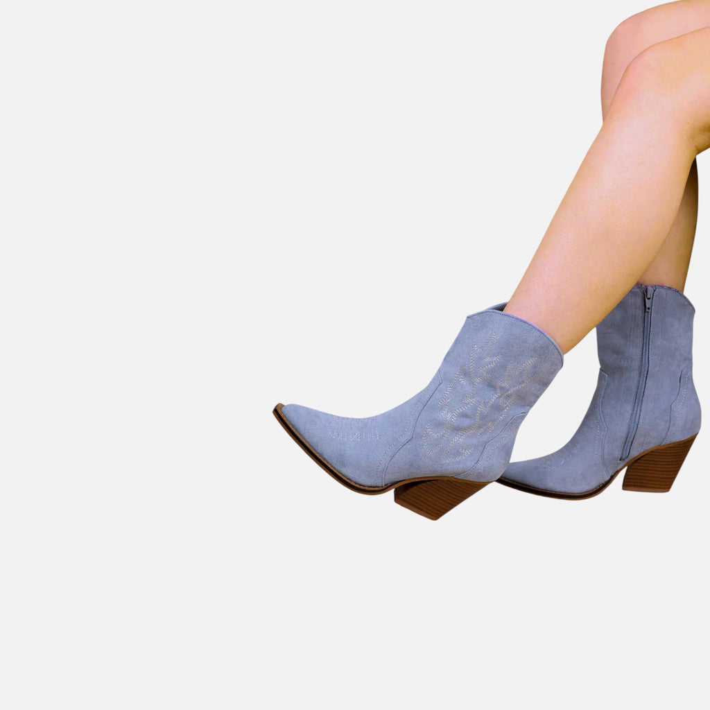 Beaumont Atelier | Women’s Embroidered Faux‑Suede Western Boots